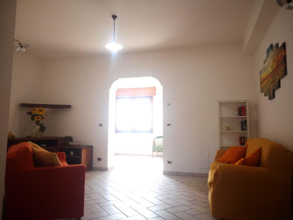 אג'רולה La Casa Dei Fiori - Ospitalita Diffusa מראה חיצוני תמונה