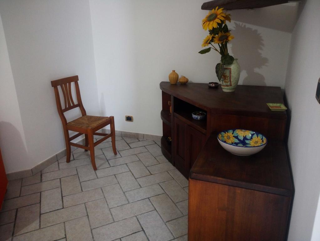אג'רולה La Casa Dei Fiori - Ospitalita Diffusa מראה חיצוני תמונה