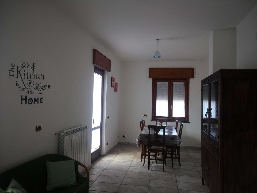 אג'רולה La Casa Dei Fiori - Ospitalita Diffusa מראה חיצוני תמונה
