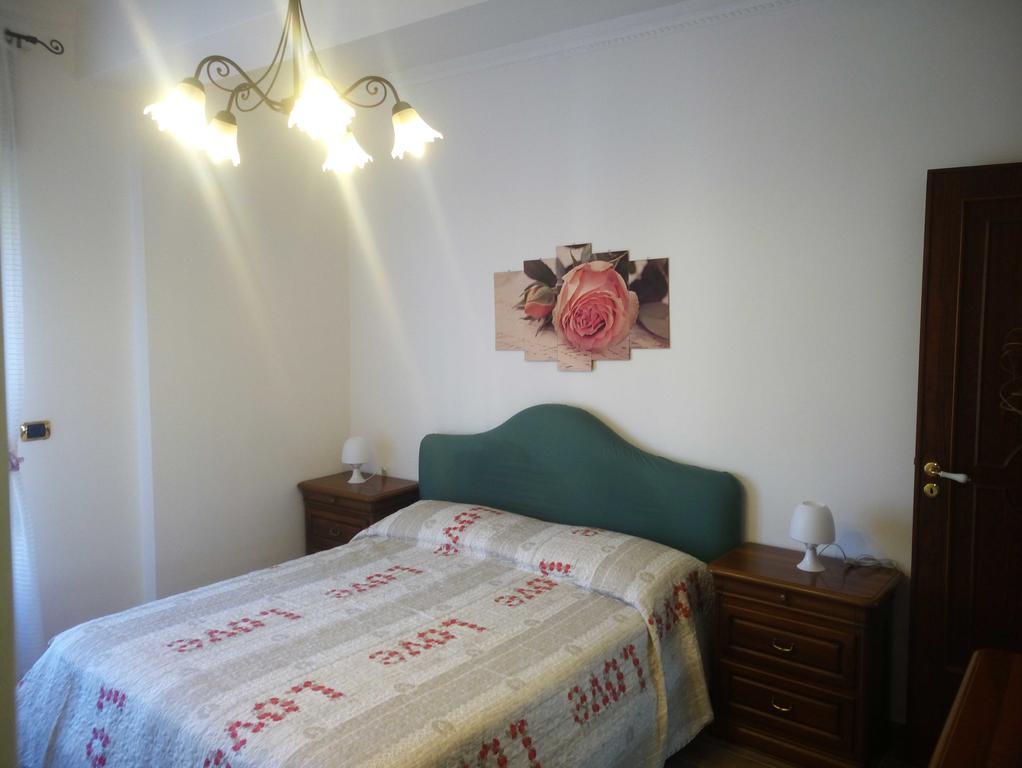 אג'רולה La Casa Dei Fiori - Ospitalita Diffusa מראה חיצוני תמונה